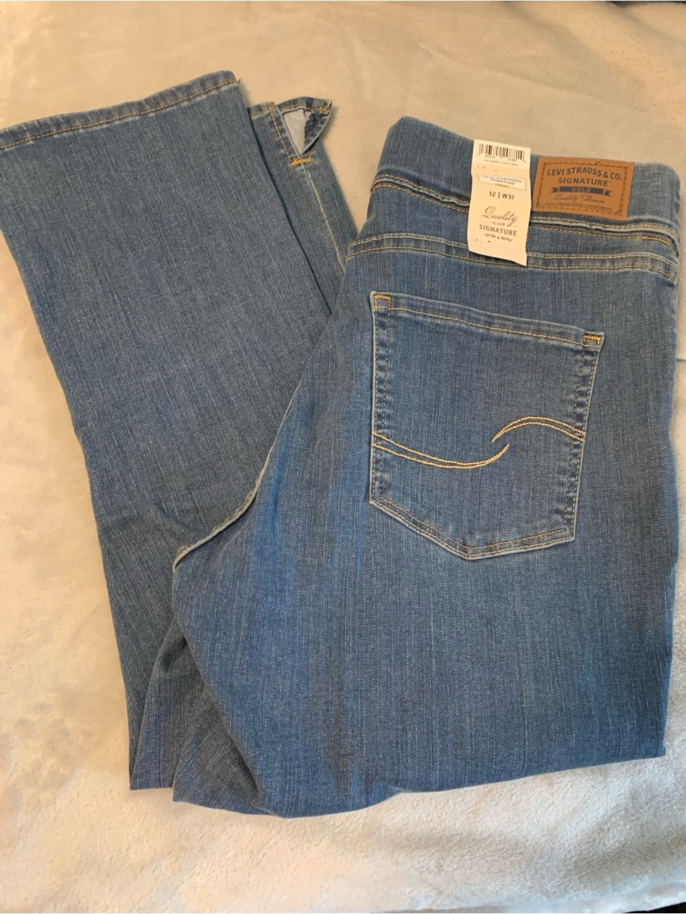 Levi's Women's Light Blue Bootcut Jeans Capri